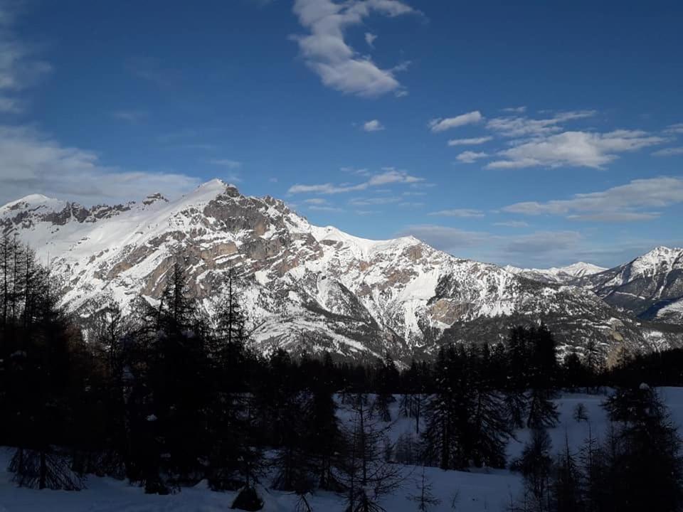 Skis aux pieds station 1600 Sun Vallée Puy-Saint-Vincent Exterior foto